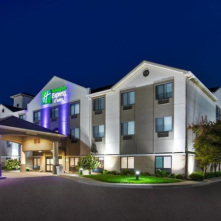 Holiday Inn Express Hotel & Suites - Belleville Area By Ihg Экстерьер фото