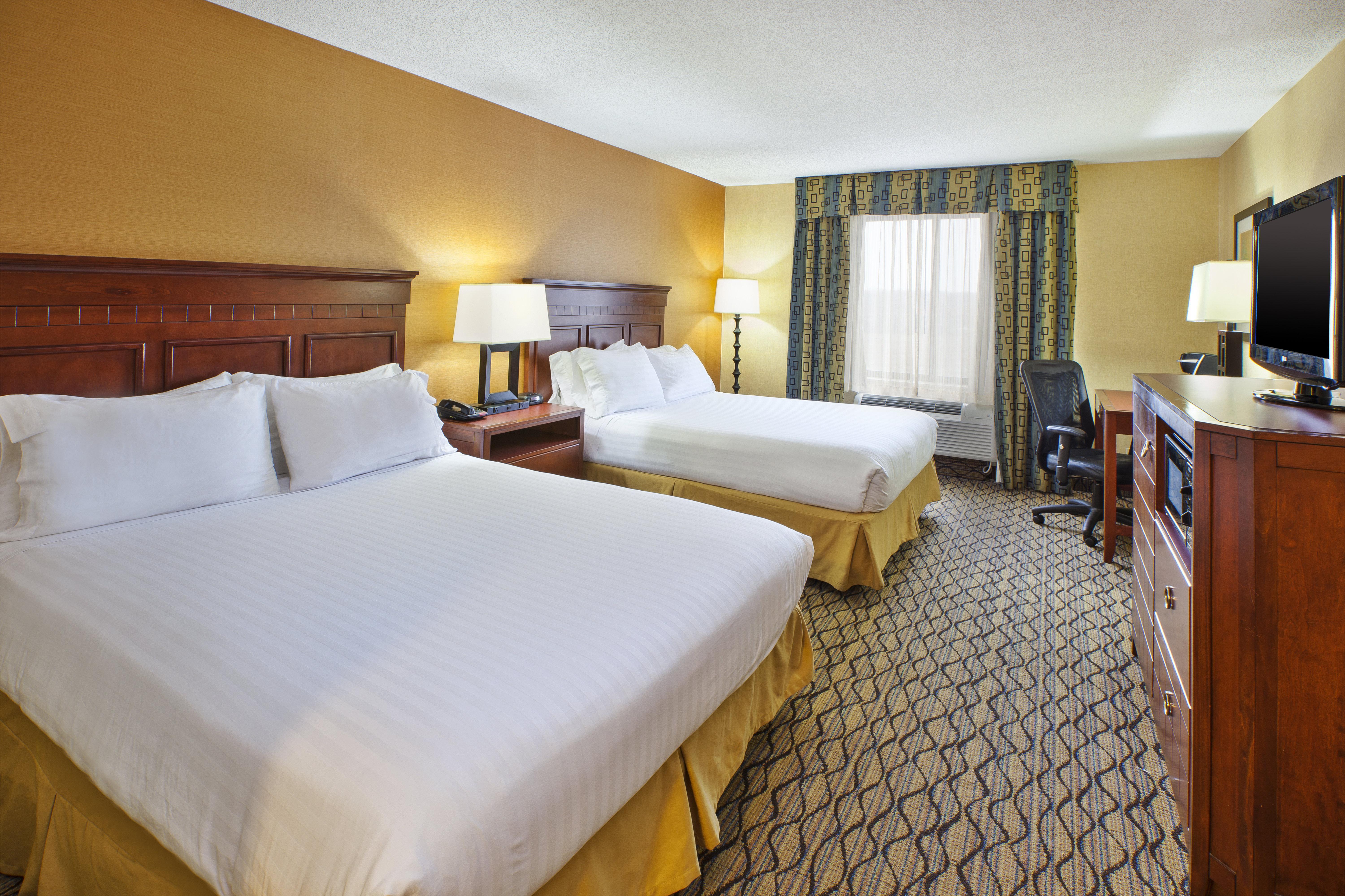 Holiday Inn Express Hotel & Suites - Belleville Area By Ihg Экстерьер фото