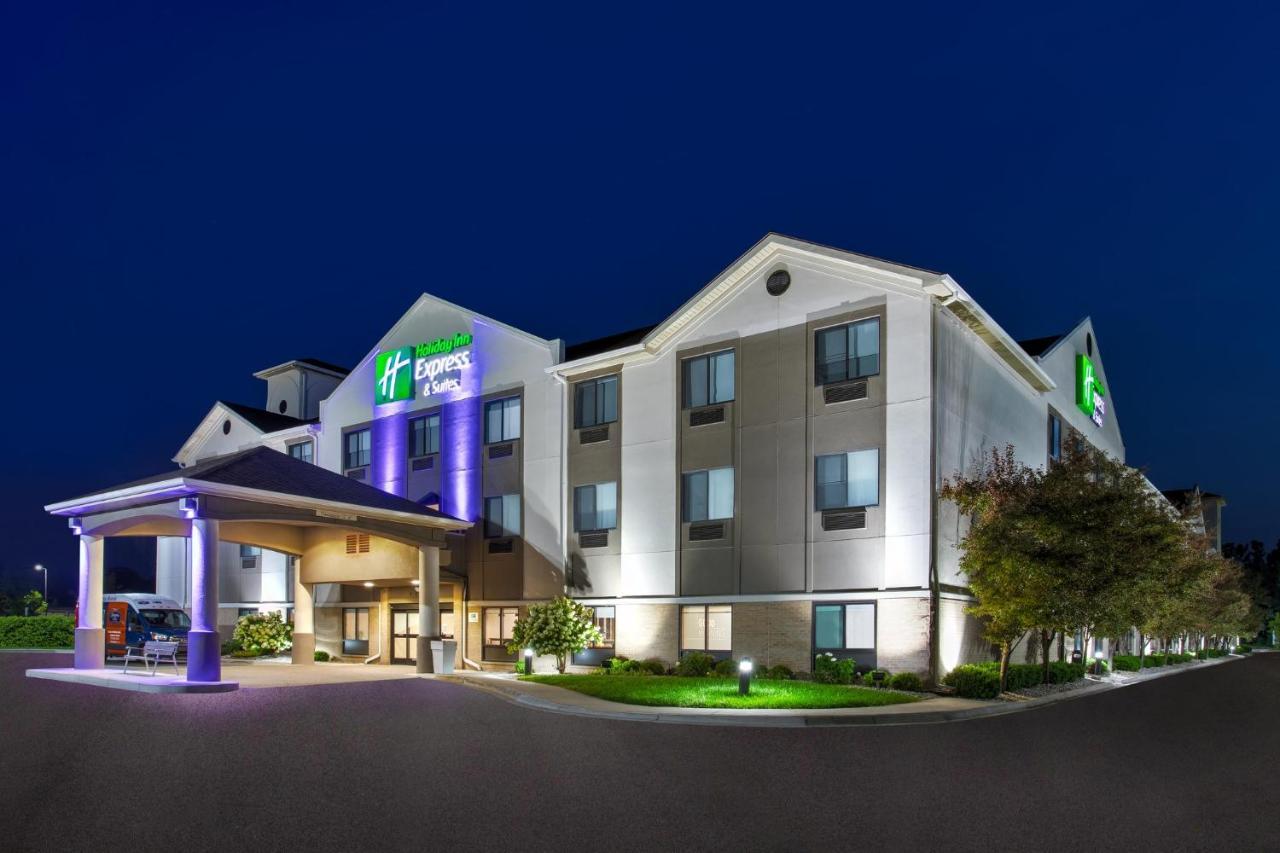 Holiday Inn Express Hotel & Suites - Belleville Area By Ihg Экстерьер фото
