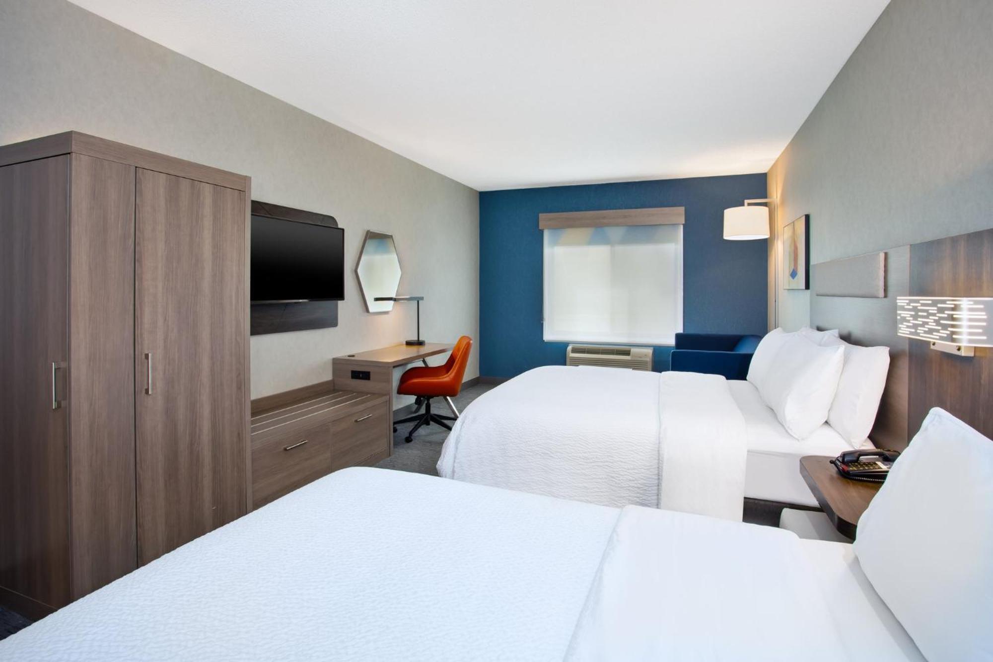 Holiday Inn Express Hotel & Suites - Belleville Area By Ihg Экстерьер фото