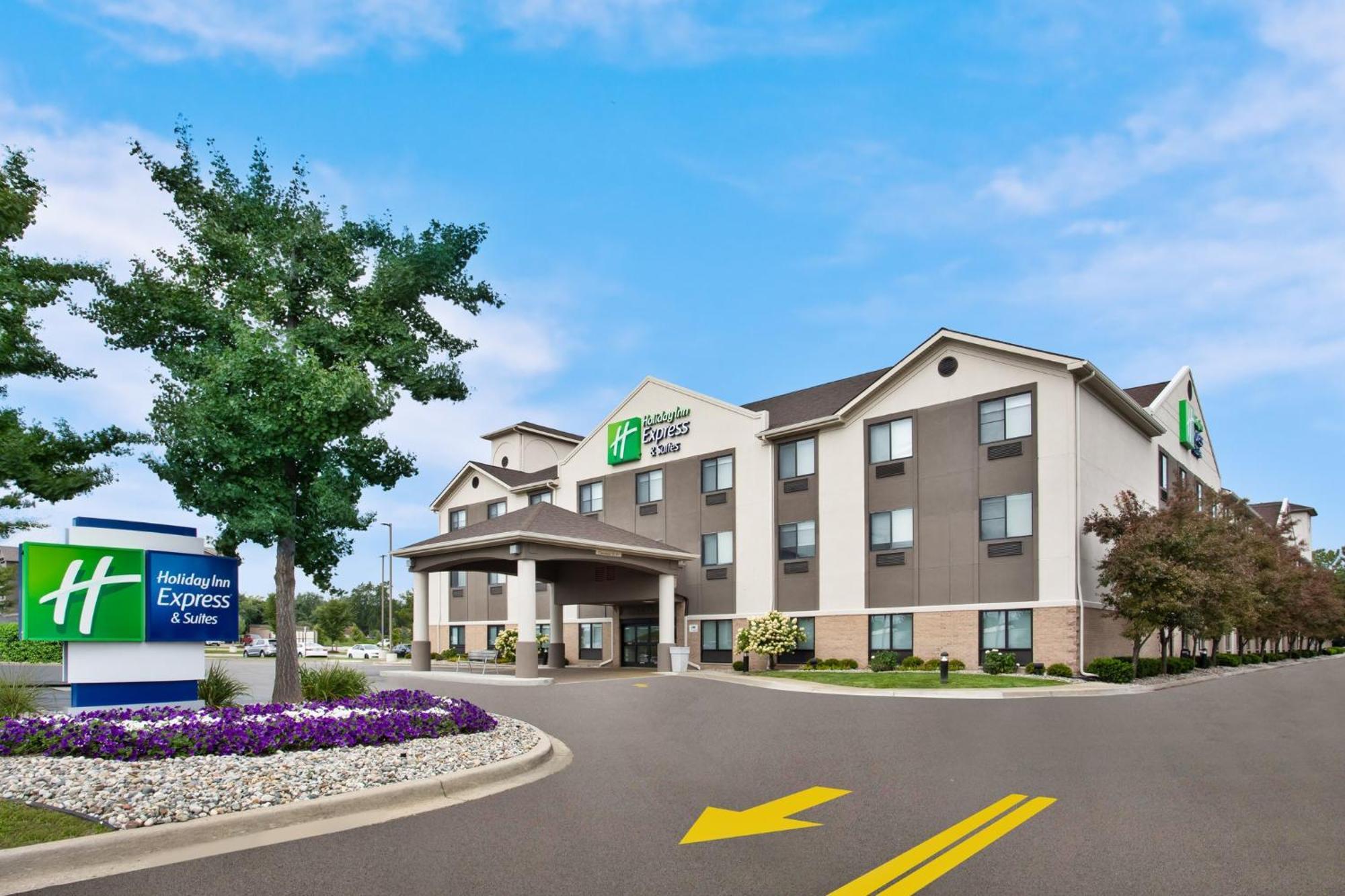 Holiday Inn Express Hotel & Suites - Belleville Area By Ihg Экстерьер фото